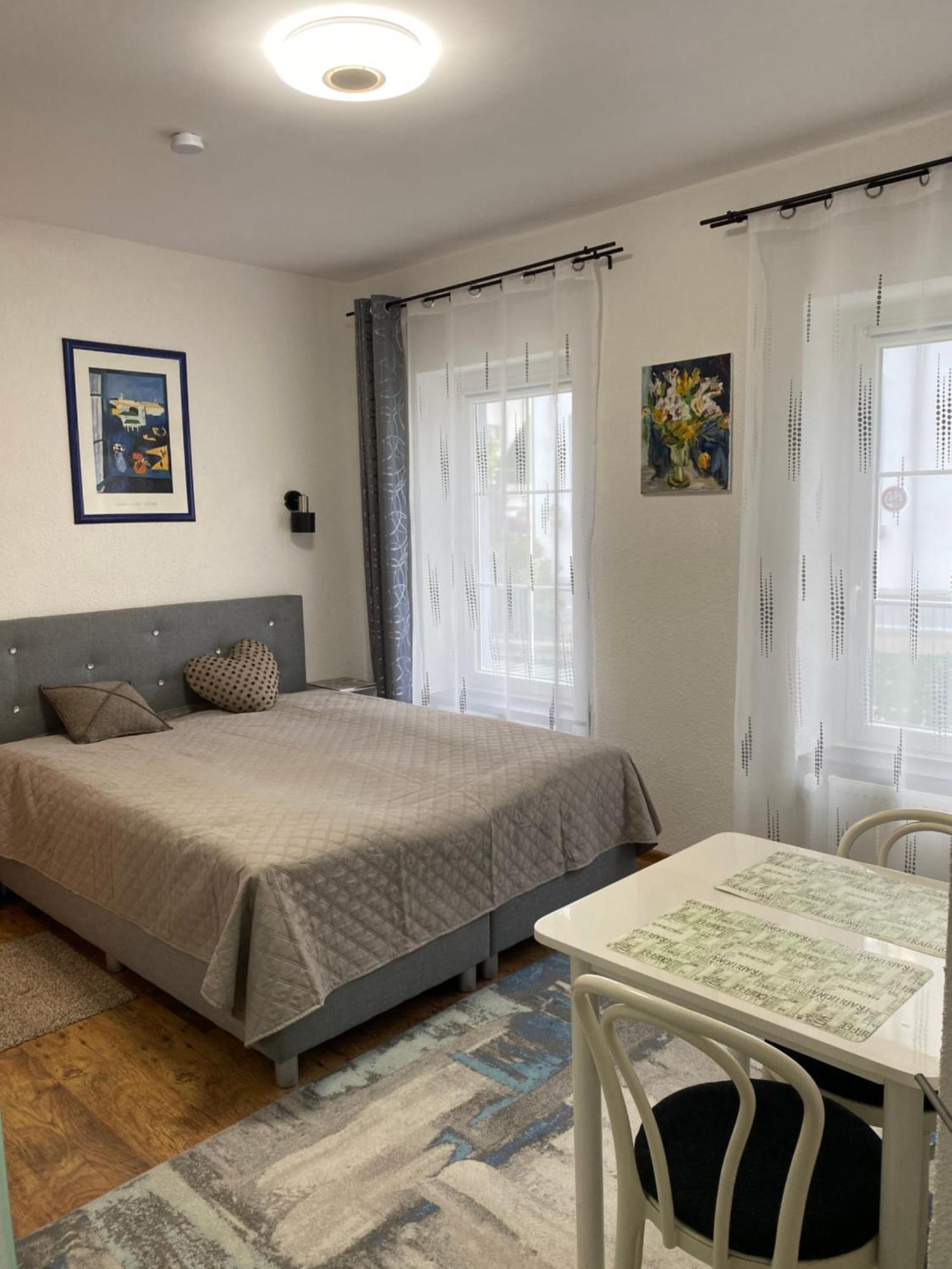 Modernes Studio Baden-Baden Ngoại thất bức ảnh