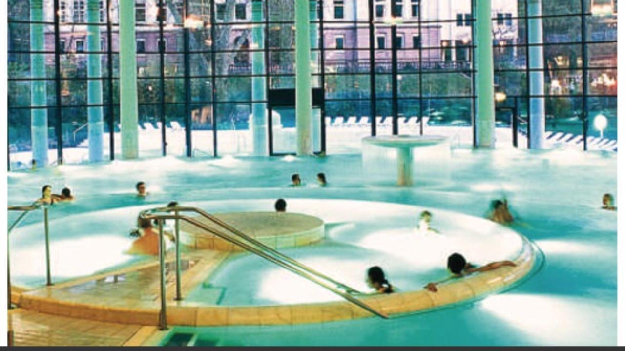 Modernes Studio Baden-Baden Ngoại thất bức ảnh